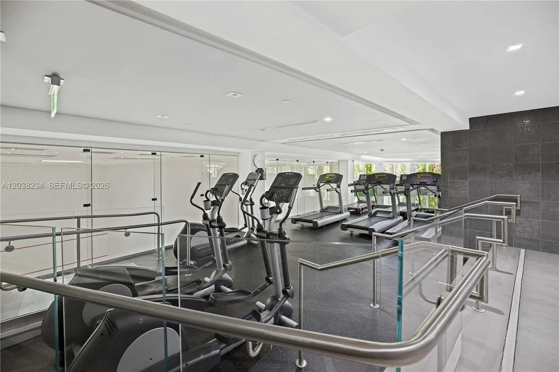 Photo of Unit 2408 at 901 Brickell Key Blvd