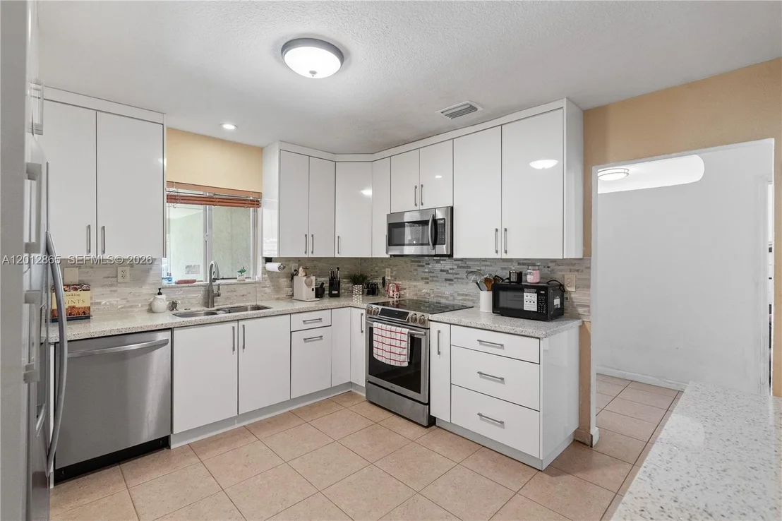 Photo of 5300 NW 30th Pl