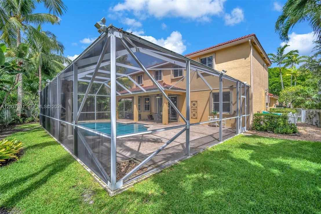 Photo of 4110 Laurel Ridge Cir