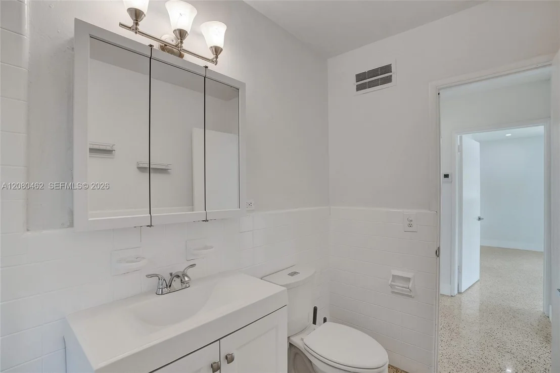 Photo of 2125 Alamanda Dr