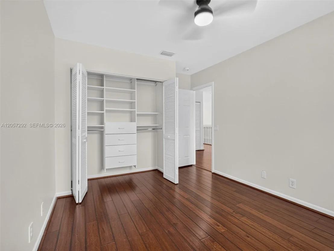 Photo of 1012 Cedar Falls Dr