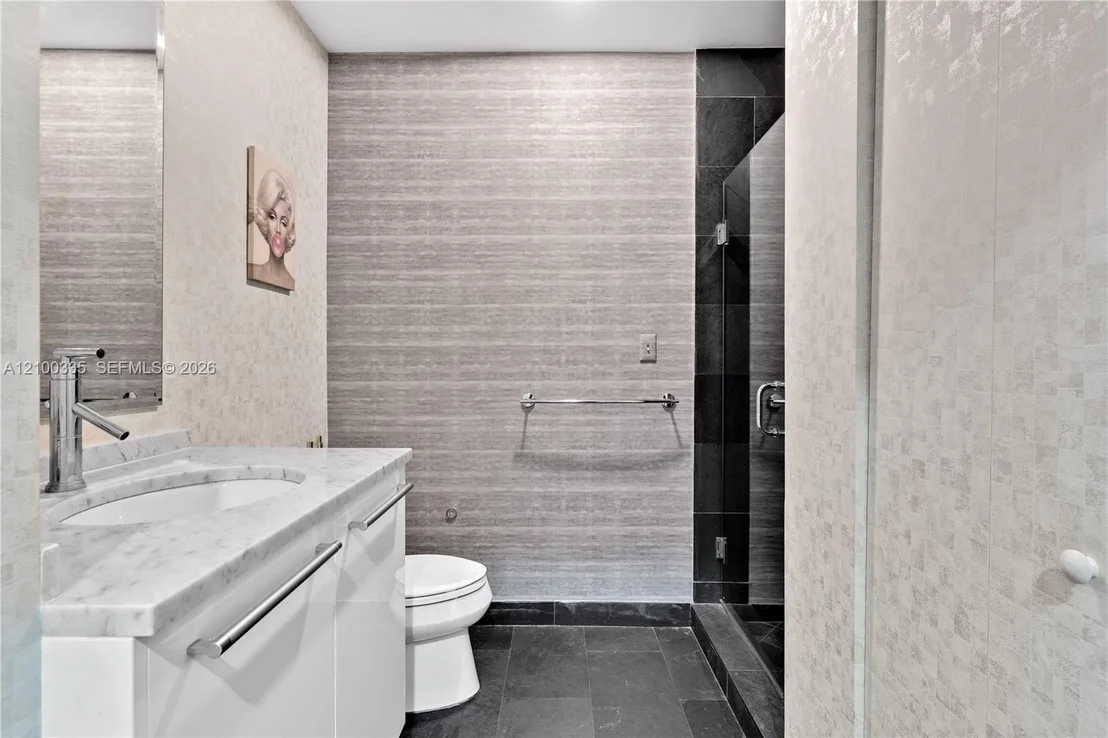 Photo of Unit 3003 at 900 Biscayne Blvd