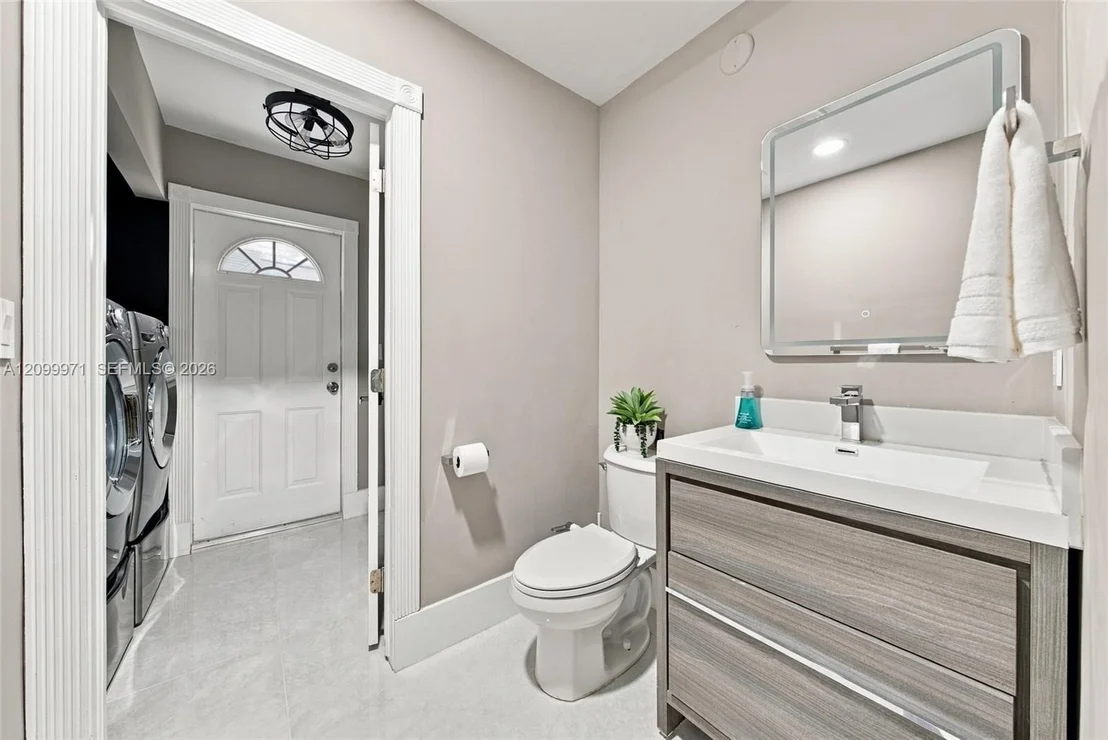 Photo of 5111 NE 30th Ave