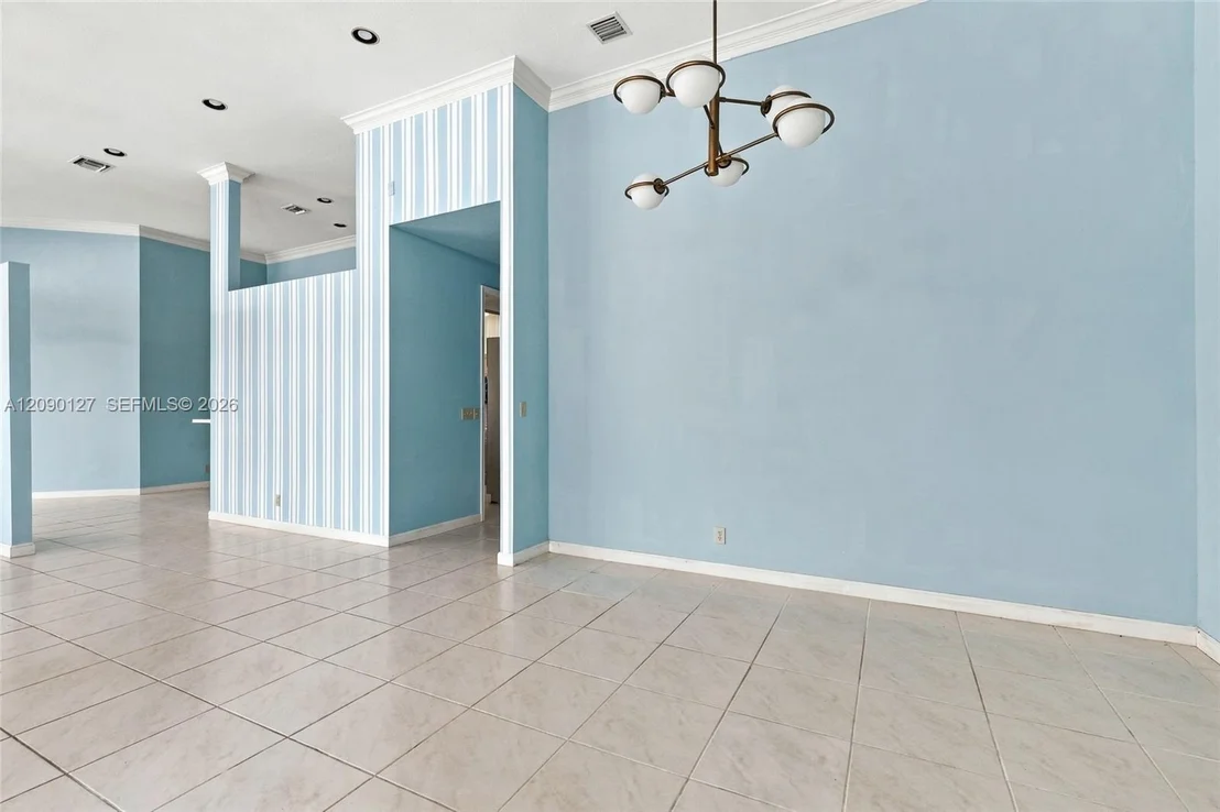Photo of 173 Orange Tree Dr