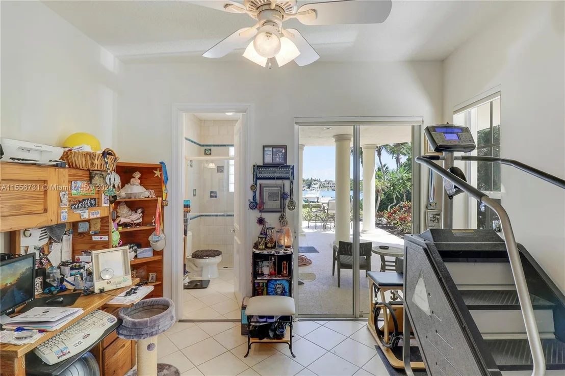 Photo of 17581 SE Conch Bar Ave