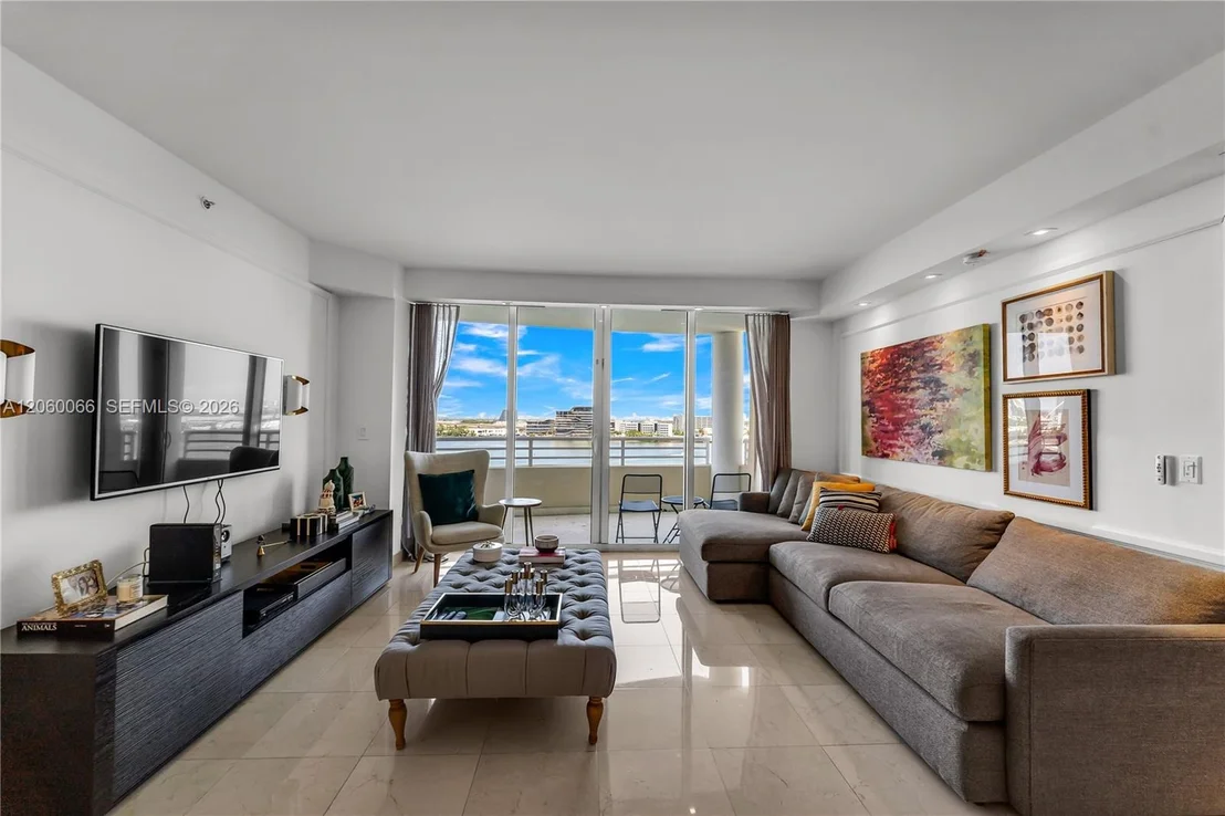 Photo of Unit 1102 at 848 Brickell Key Dr