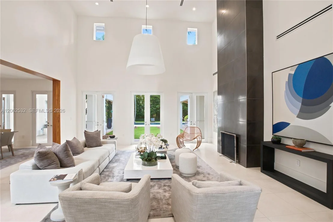 Photo of 2820 Brickell Ave