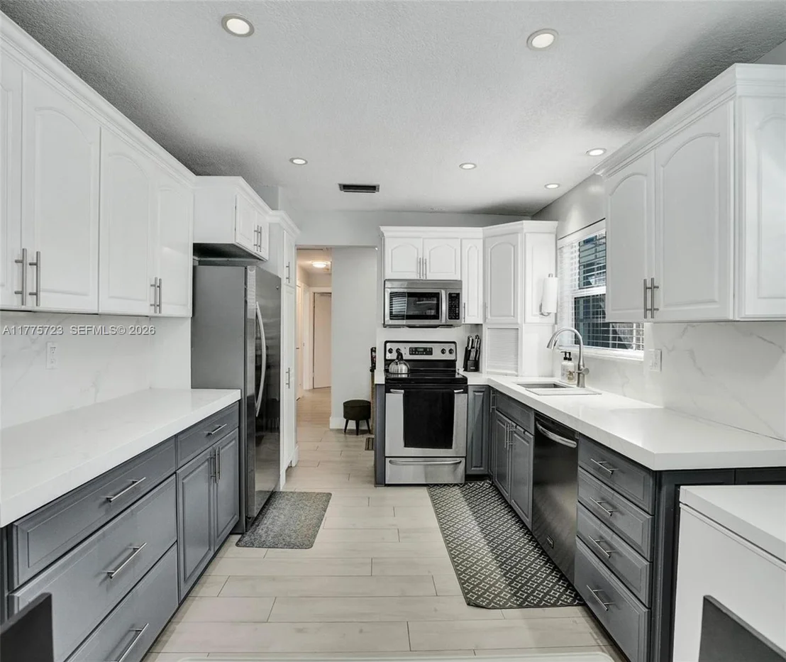 Photo of 217 SE 5th St