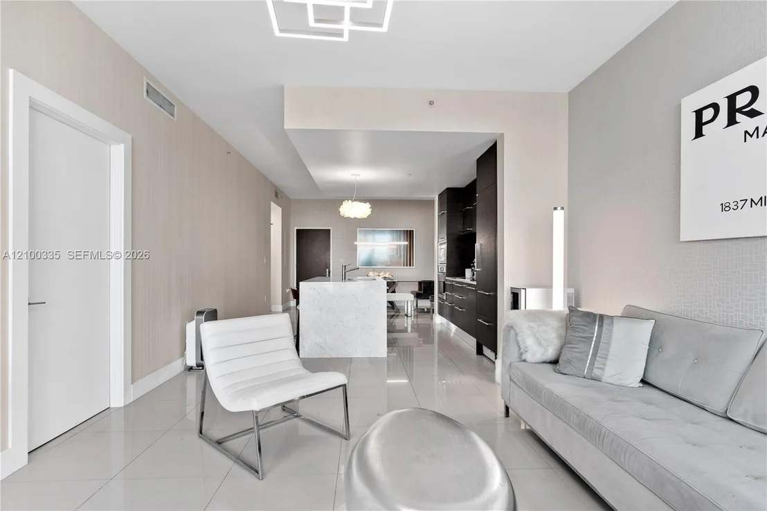 Photo of Unit 3003 at 900 Biscayne Blvd