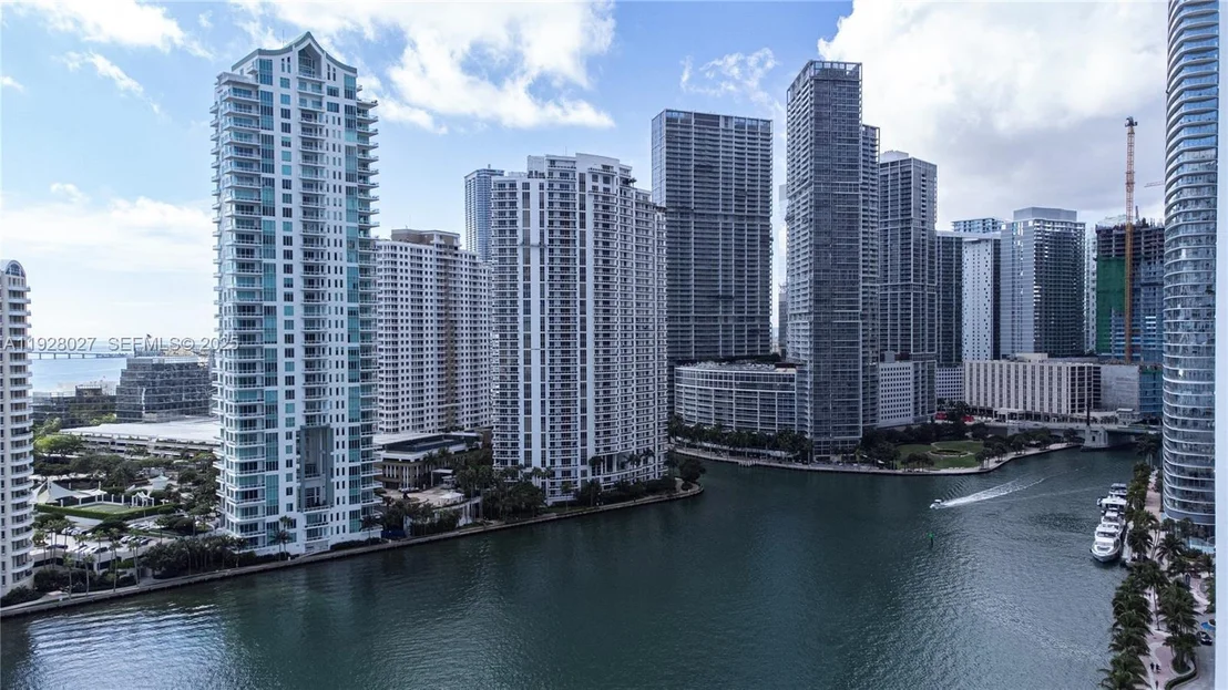 Photo of Unit 2002 at 900 Brickell Key Blvd