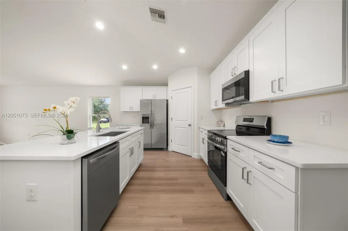 Photo of 5526 Cortez Blvd.