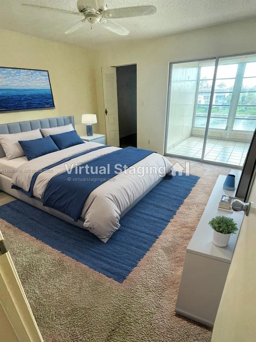 Photo of Unit D4 at 1902 Bermuda Cir