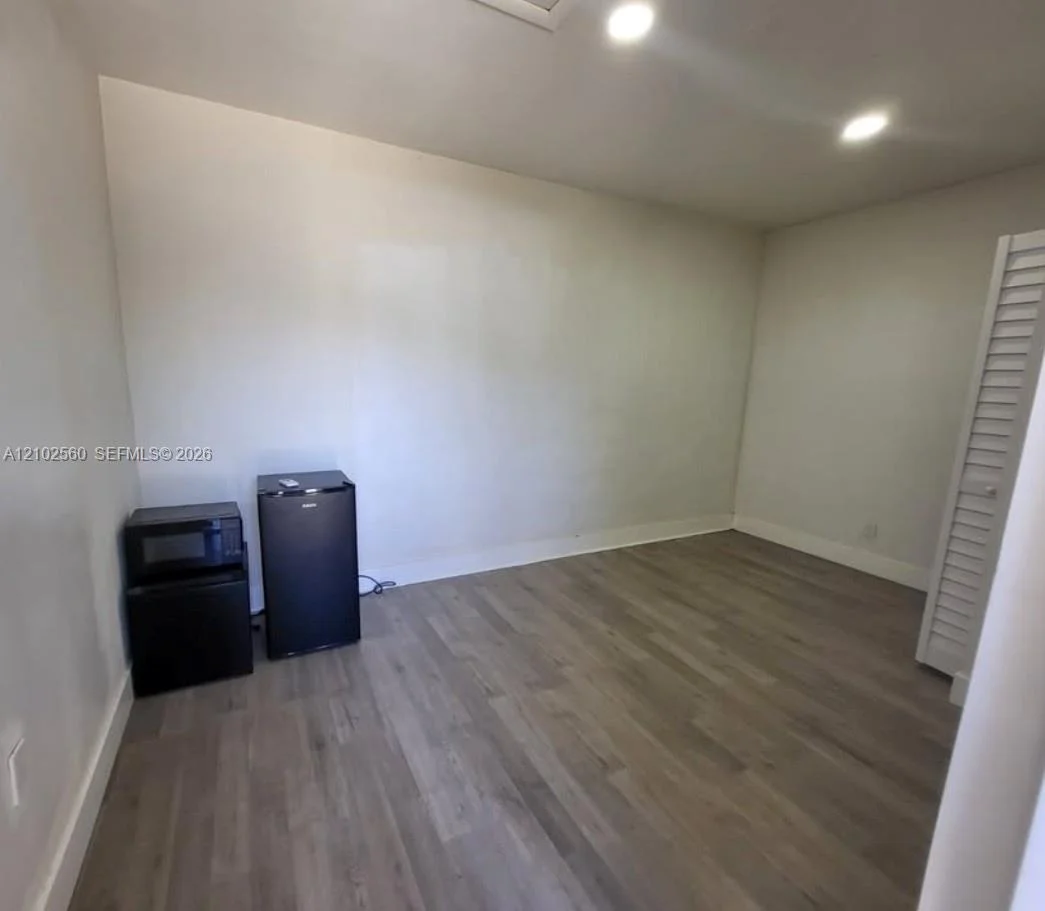 Photo of 3700 NE 13th Ter