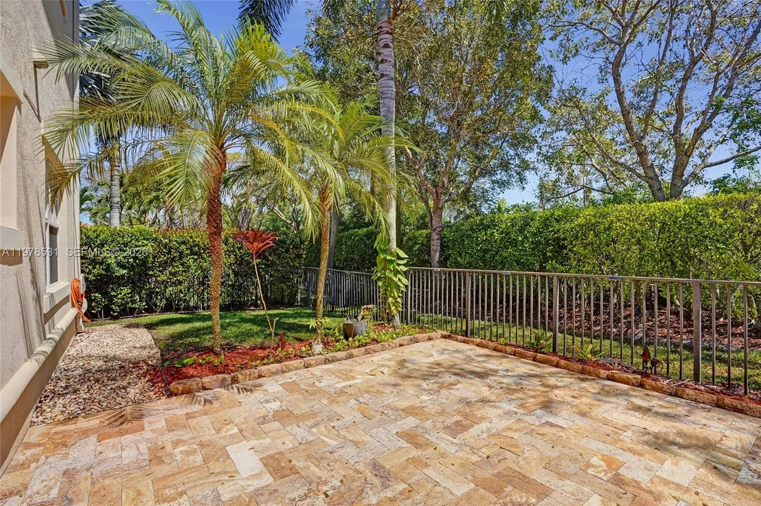 Photo of 3402 Vanderbilt Dr