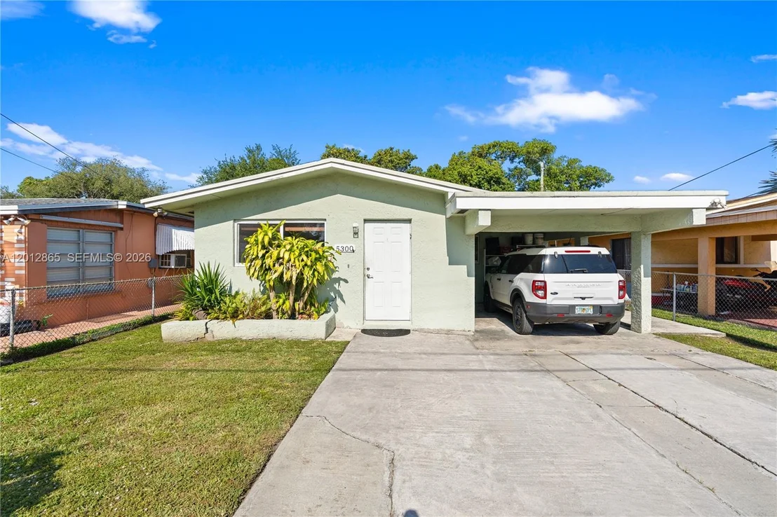 Photo of 5300 NW 30th Pl