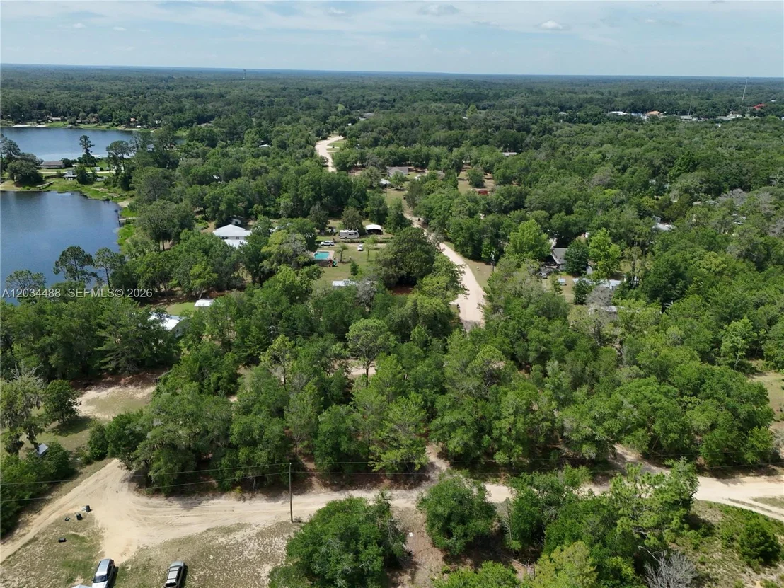 Photo of 225 MIRROR LAKE DR