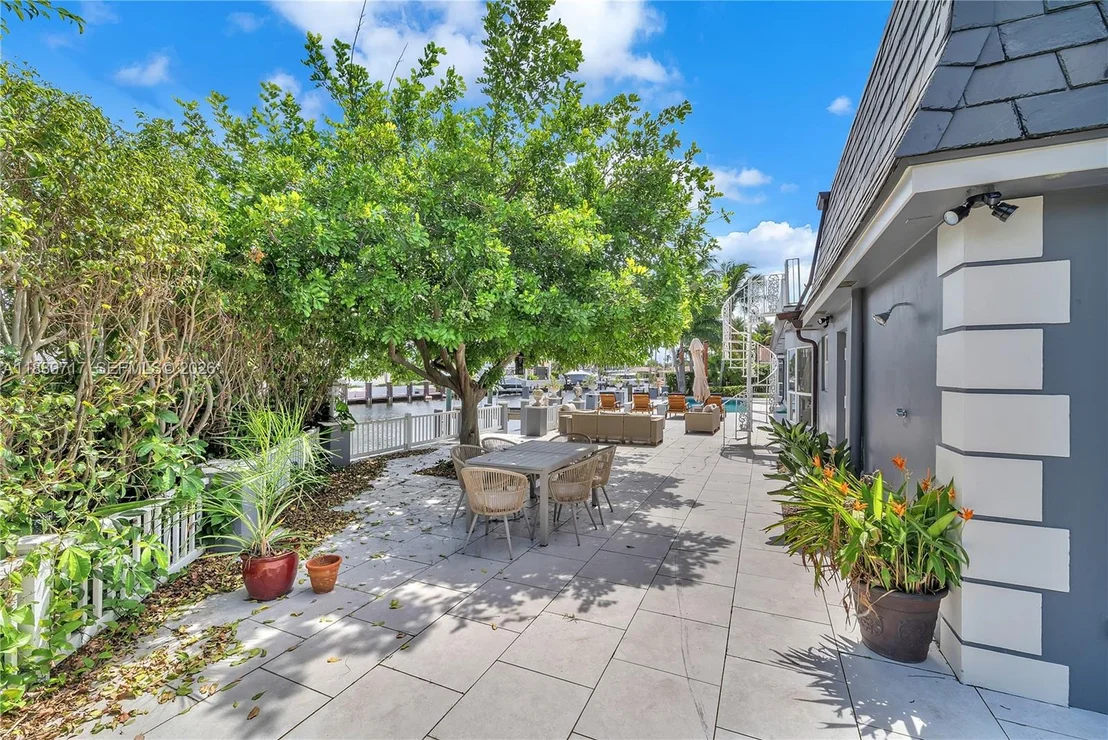 Photo of 4440 NE 23rd Ave