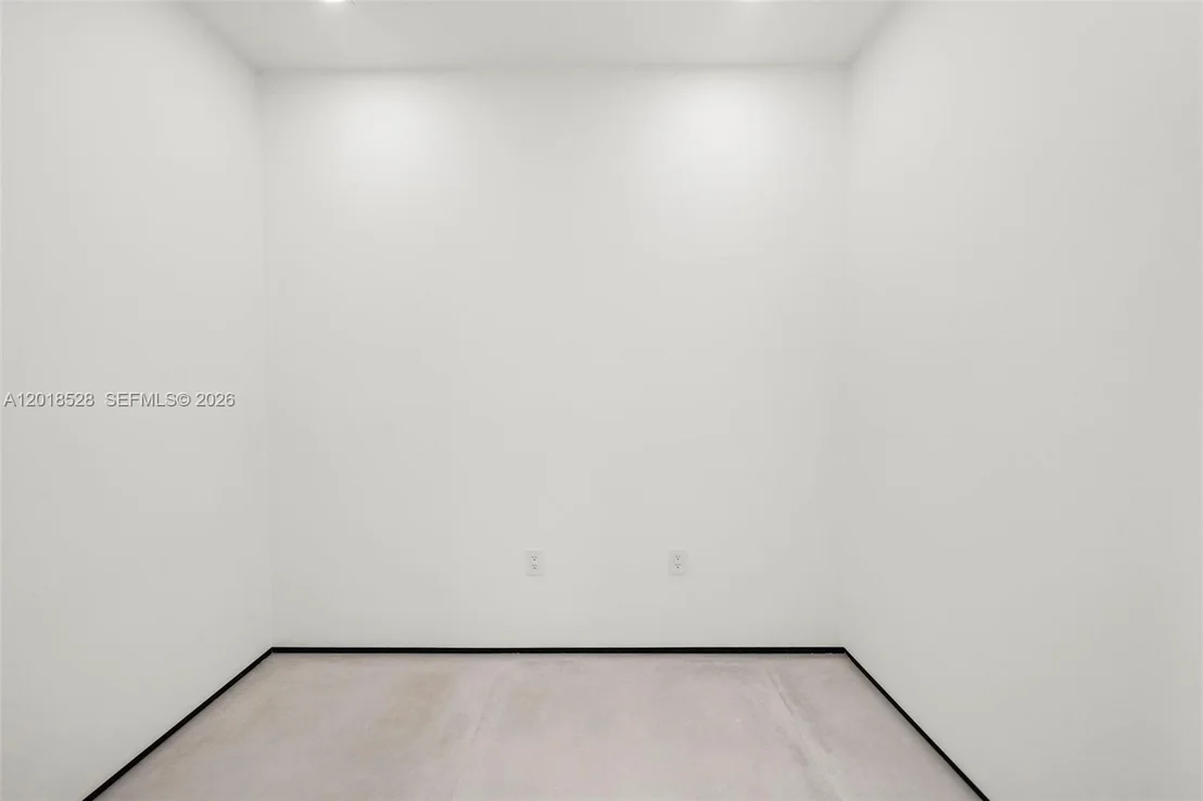 Photo of 2096 Alamanda Dr