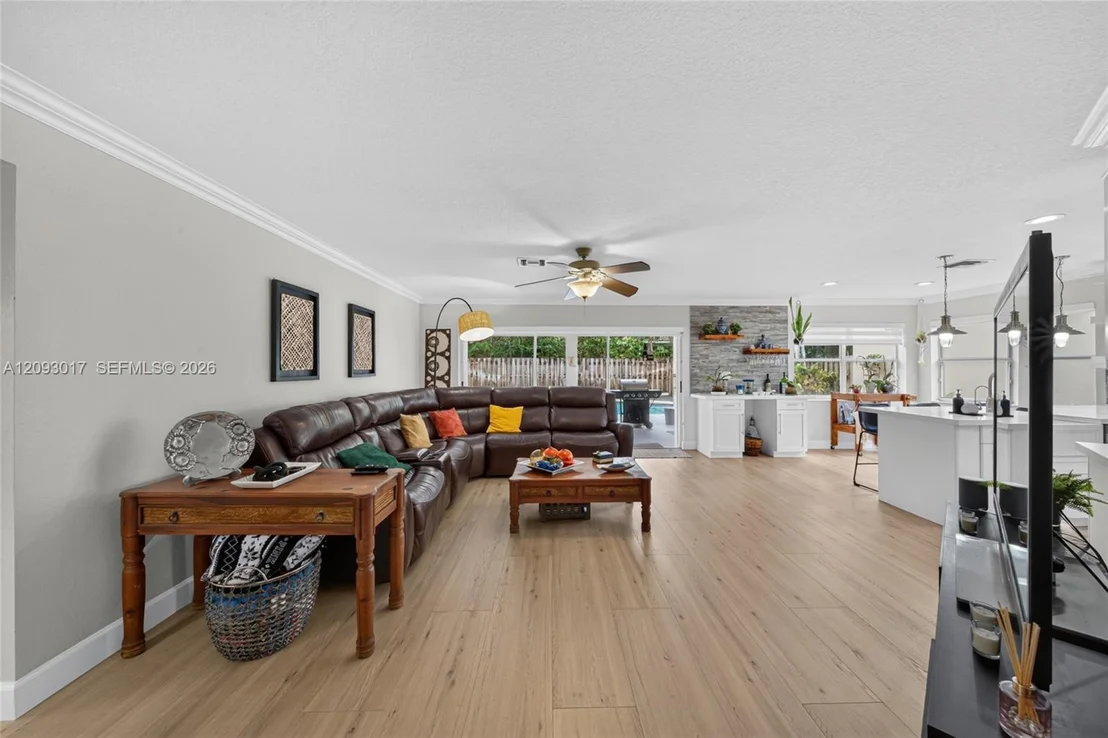 Photo of 16424 Sapphire Pl
