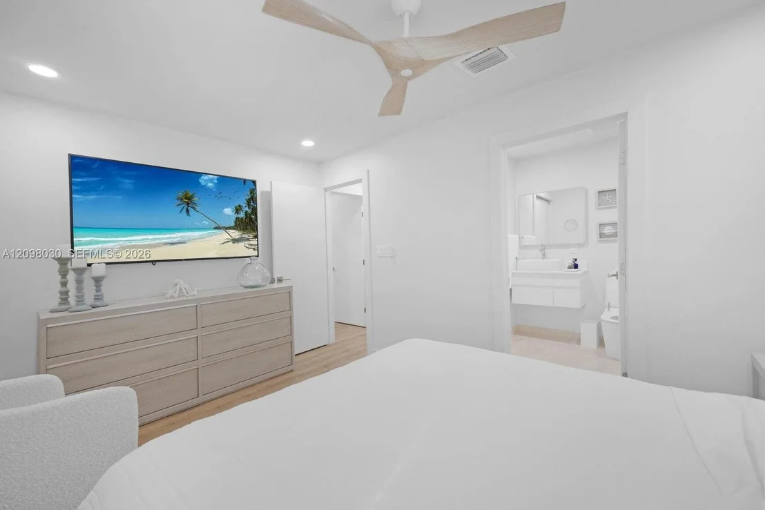 Photo of 53 Bonefish Ave
