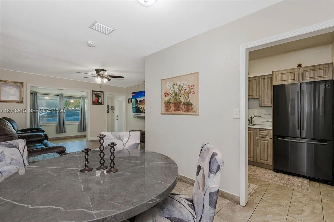 Photo of 750 NE 4th Pl