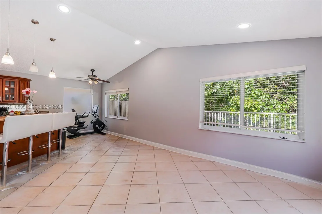 Photo of 1065 Weeping Willow Way