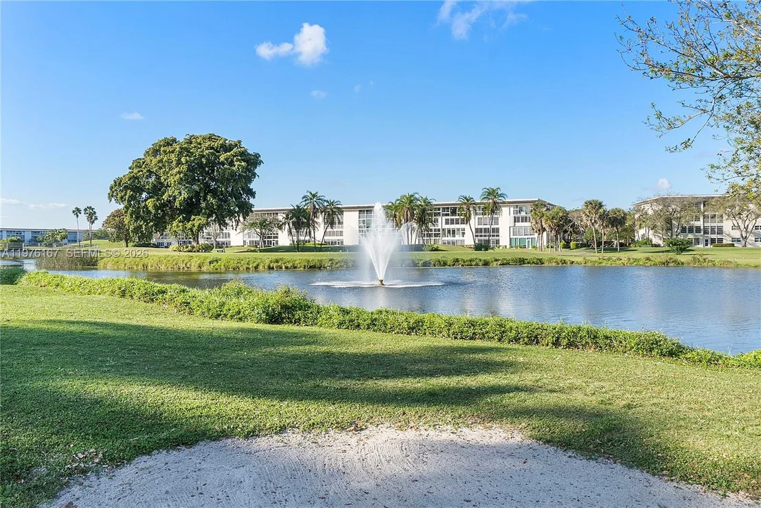 Photo of Unit A1 at 1901 Bermuda Cir