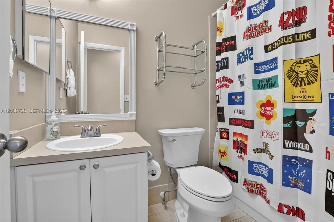 Photo of 2638 Oak Park Cir