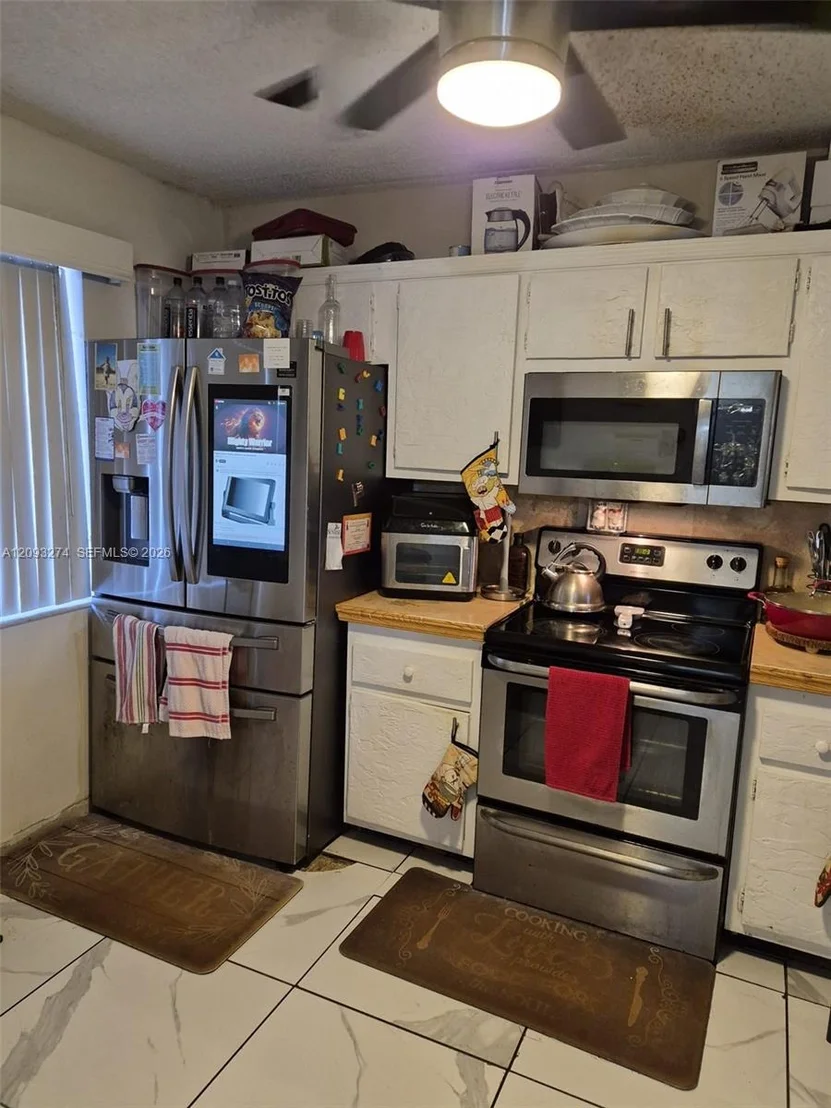 Photo of Unit 301 at 8010 Hampton Blvd