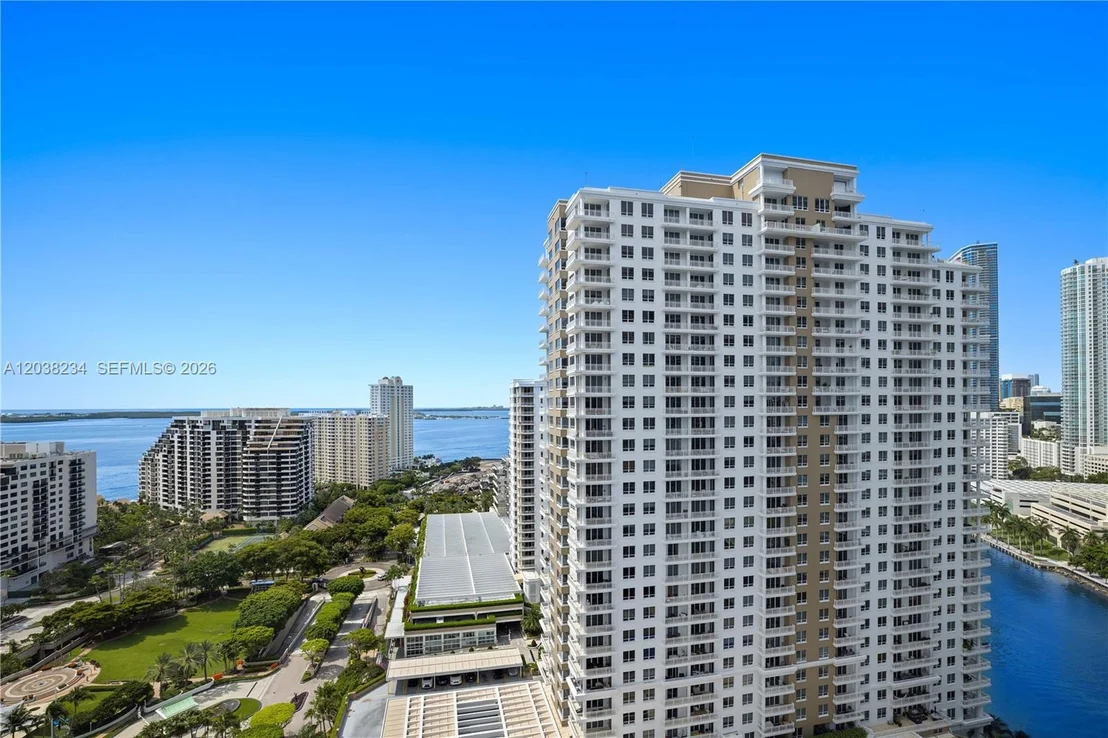 Photo of Unit 2408 at 901 Brickell Key Blvd