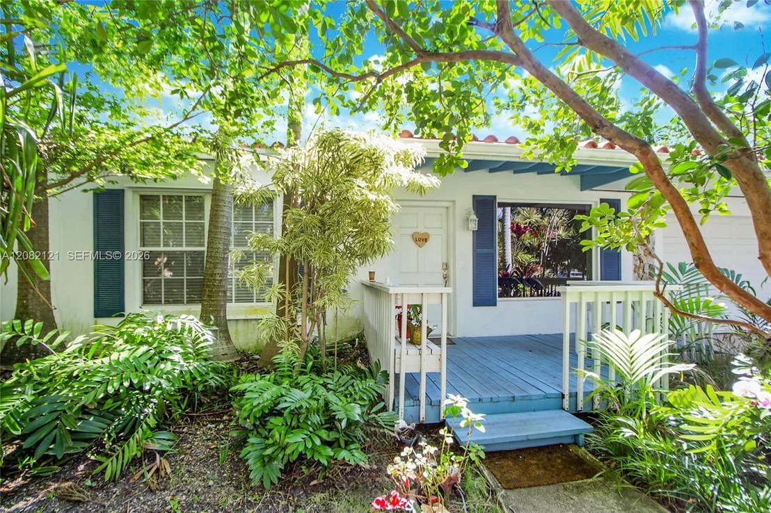 Photo of 119 Harbor Dr