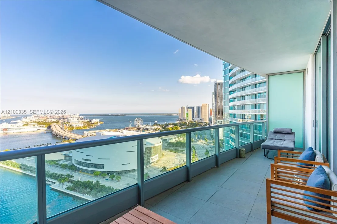 Photo of Unit 3003 at 900 Biscayne Blvd