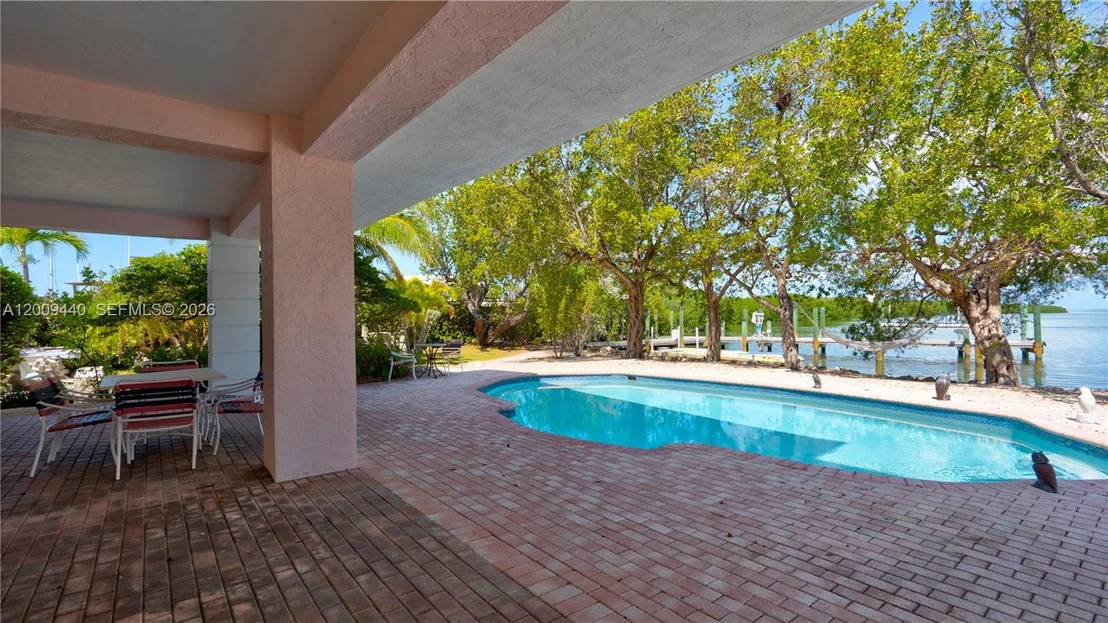 Photo of 1101 Mastic Street