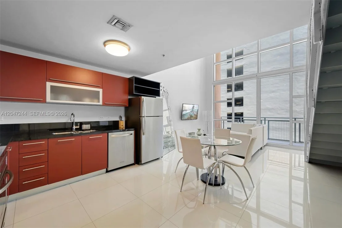 Photo of Unit 451 at 244 Biscayne Blvd
