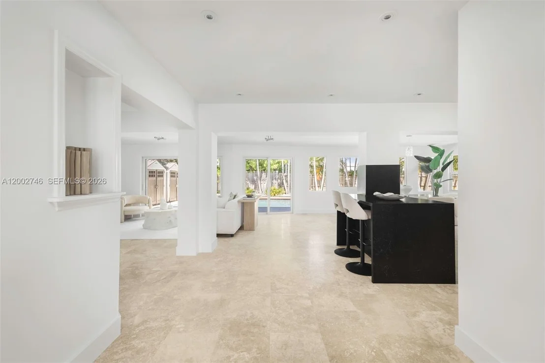 Photo of 255 Ridgewood Rd