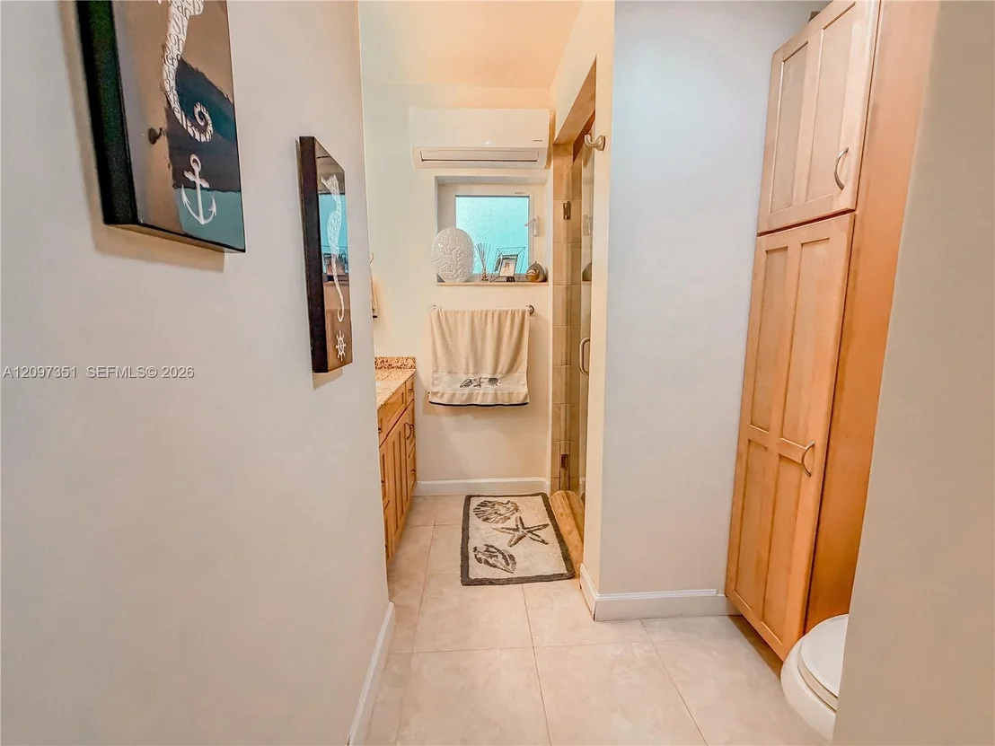 Photo of 149 Harbor Dr