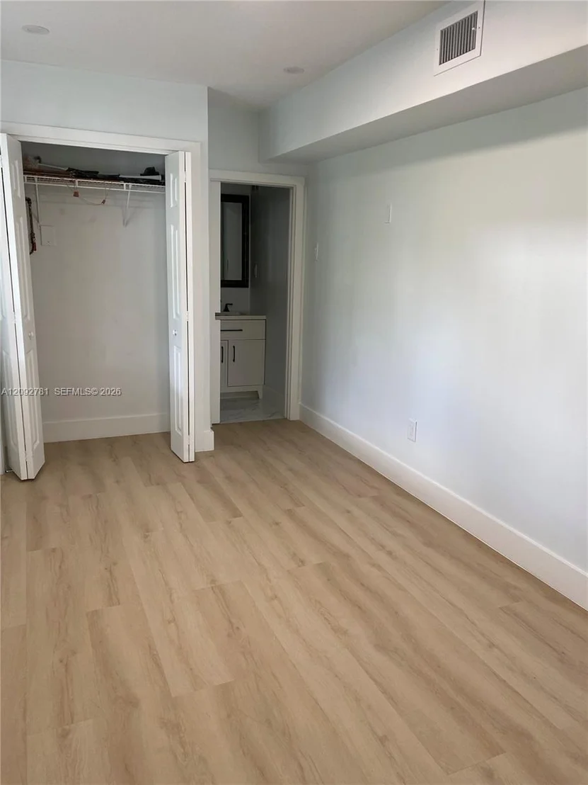 Photo of 181 2nd Ct