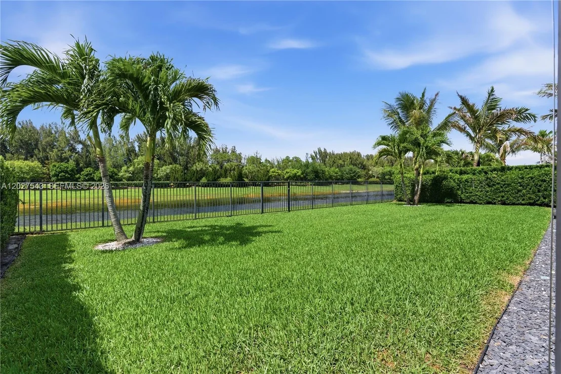 Photo of 15943 Whippoorwill CIR