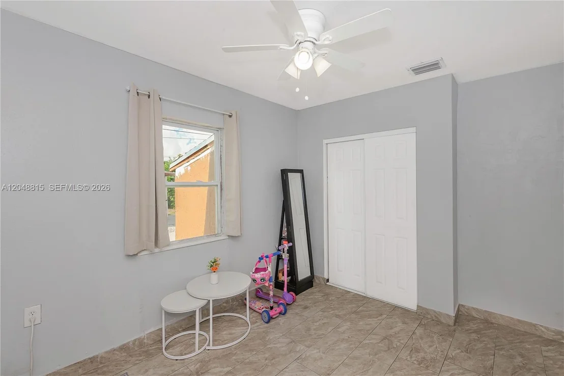 Photo of 750 NE 4th Pl