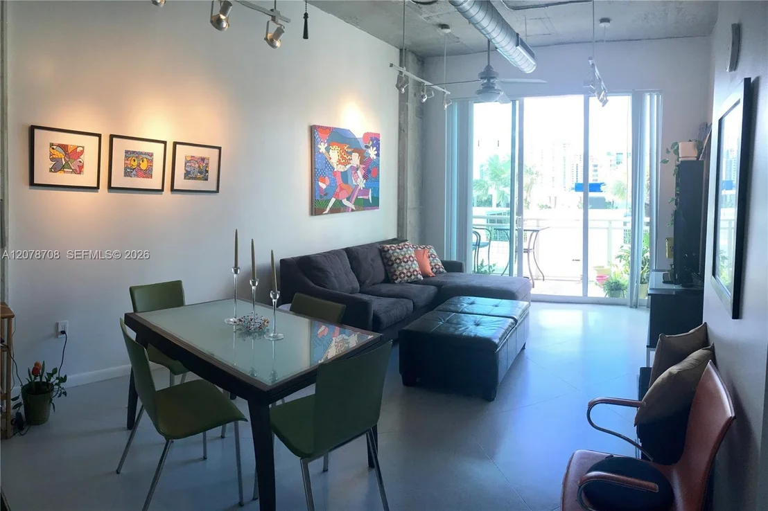 Photo of Unit 2604 at 2001 Biscayne Blvd
