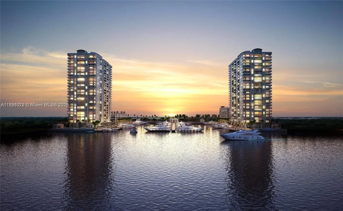 Photo of Unit 708 at 17301 Biscayne Blvd