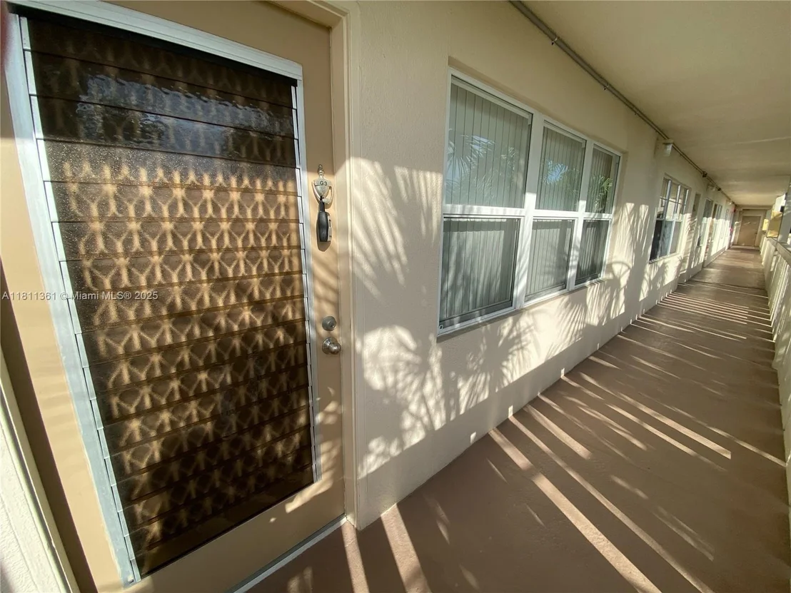 Photo of Unit G3 at 1902 Bermuda Cir
