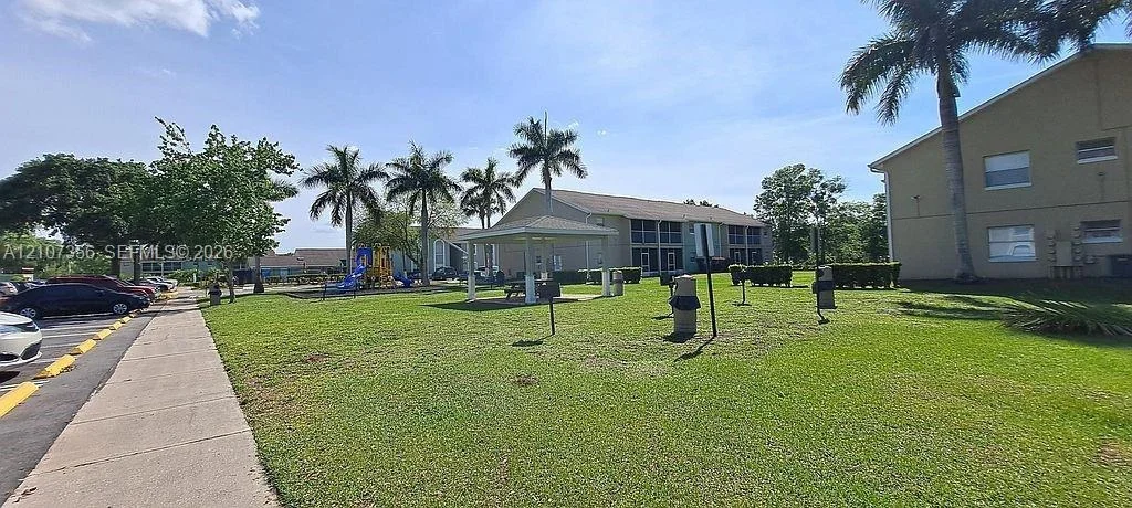 Photo of Unit 4 at 4100 Pershing Pointe Place