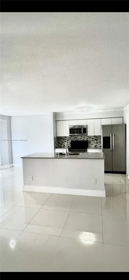 Photo of Unit 211 at 977 Riverside Dr