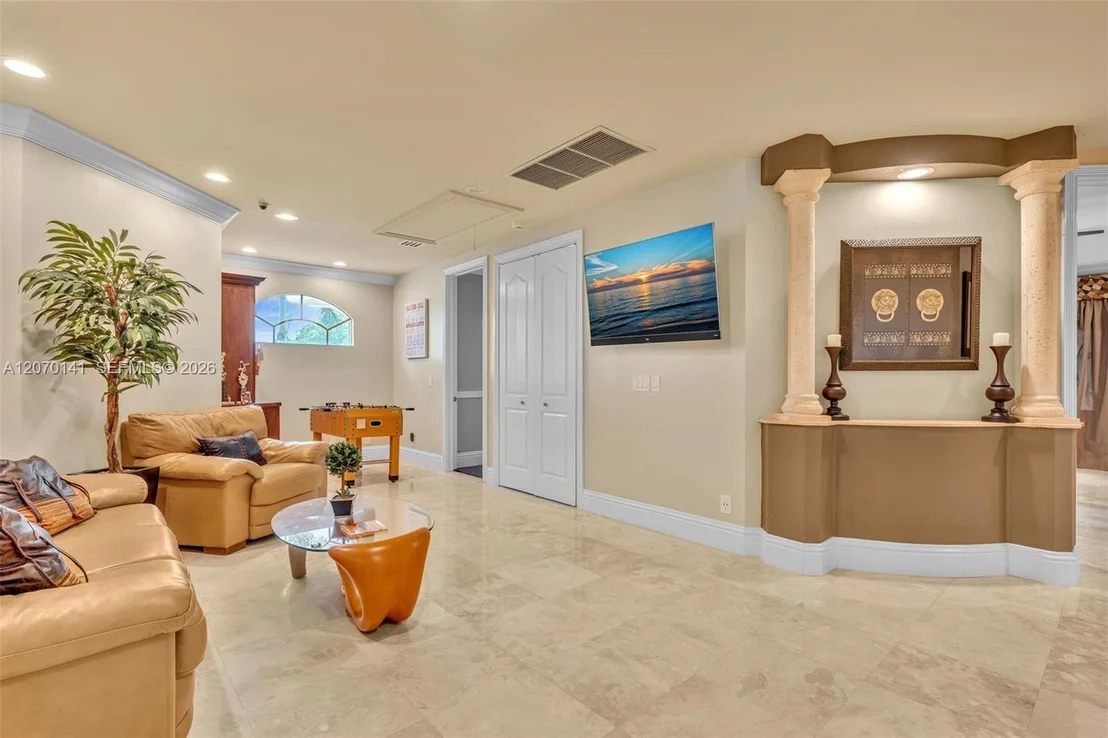 Photo of 3828 Pine Lake Dr