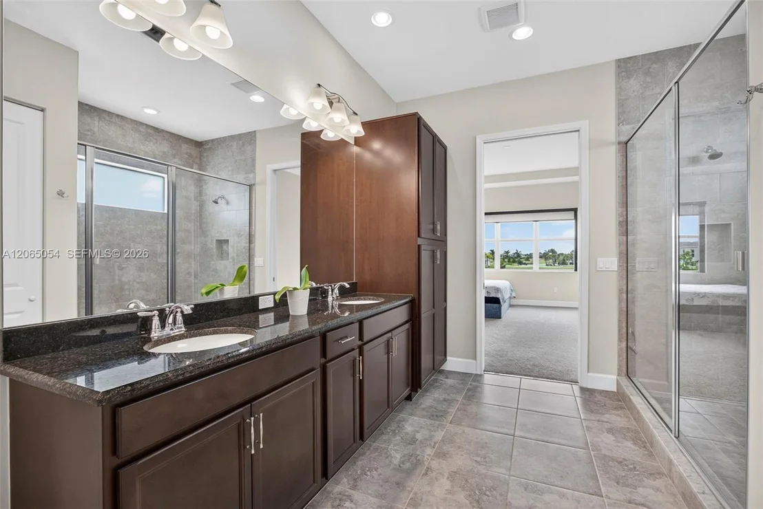 Photo of 5691 Bristlecone Commoms