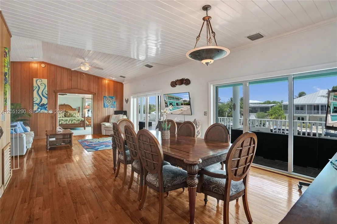Photo of 107 Valencia Dr