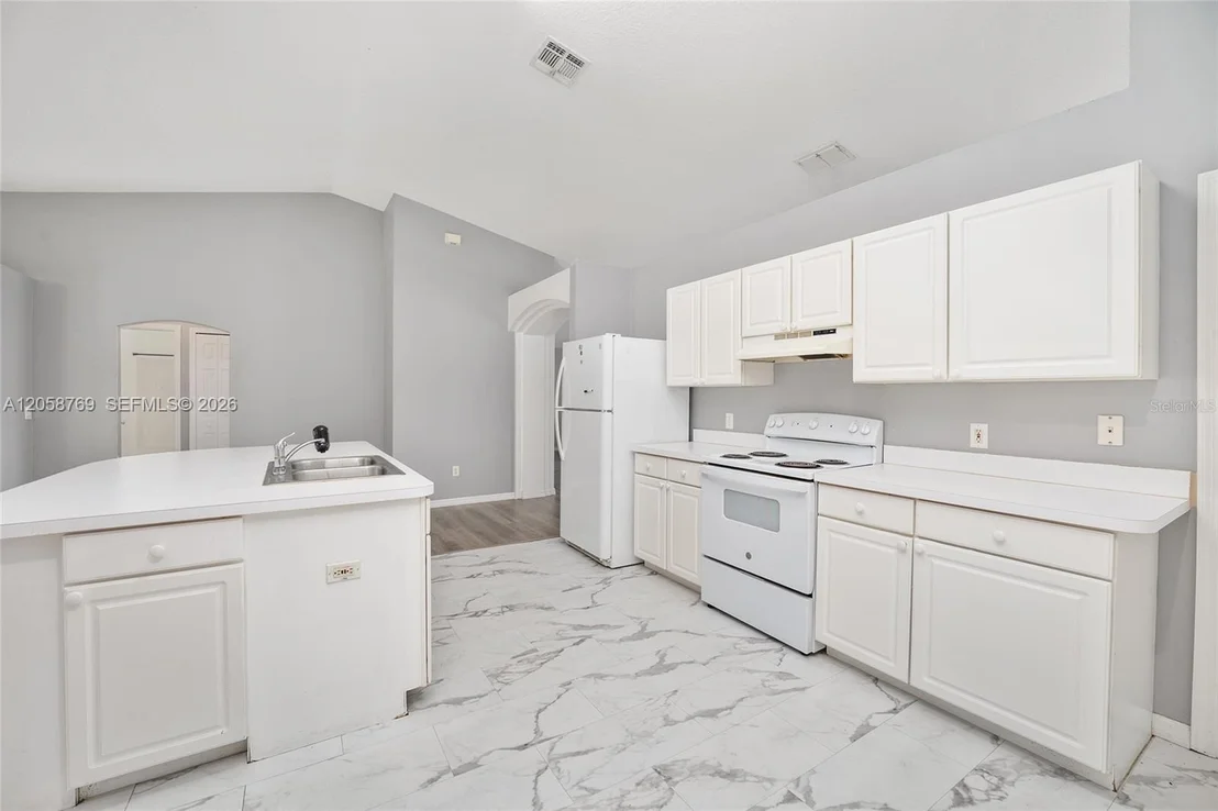 Photo of 20 PINE COURT LOOP