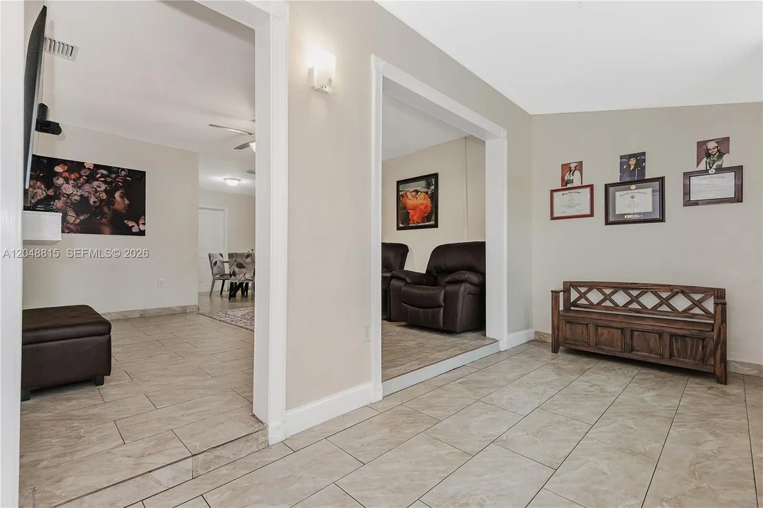 Photo of 750 NE 4th Pl