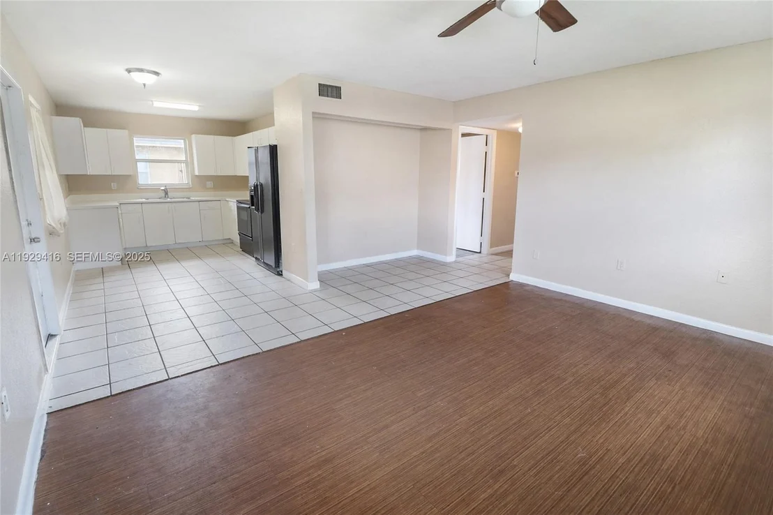 Photo of 2725 NW 3rd St